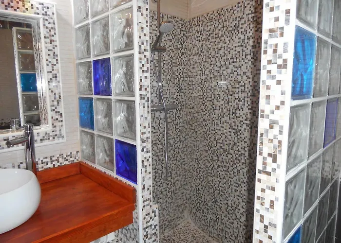 Casa Isabel * Olvés